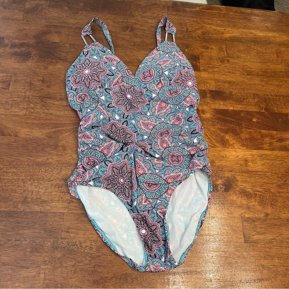 Love your Assets by Sara Blakely Spanx Floral Patterned One-Piece Swimsuit Large